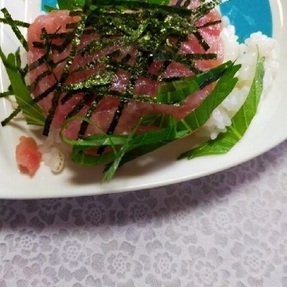 mimiちゃん(ﾉ*°▽°)ﾉおはようございます(*´∇`)ﾉしそと刻み海苔たっぷりマグロ丼美味しかったです(*ˊ˘ˋ*)｡♪:*°